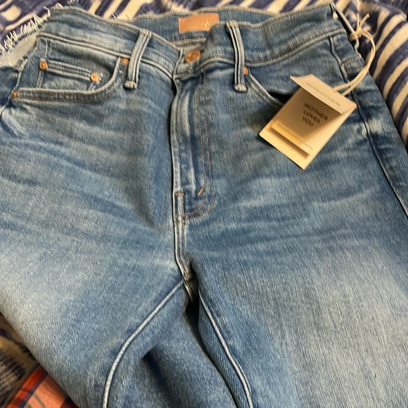 Mother jeans - new w tags. Great deal for an awesome pair of jeans. - Picture 4 of 10